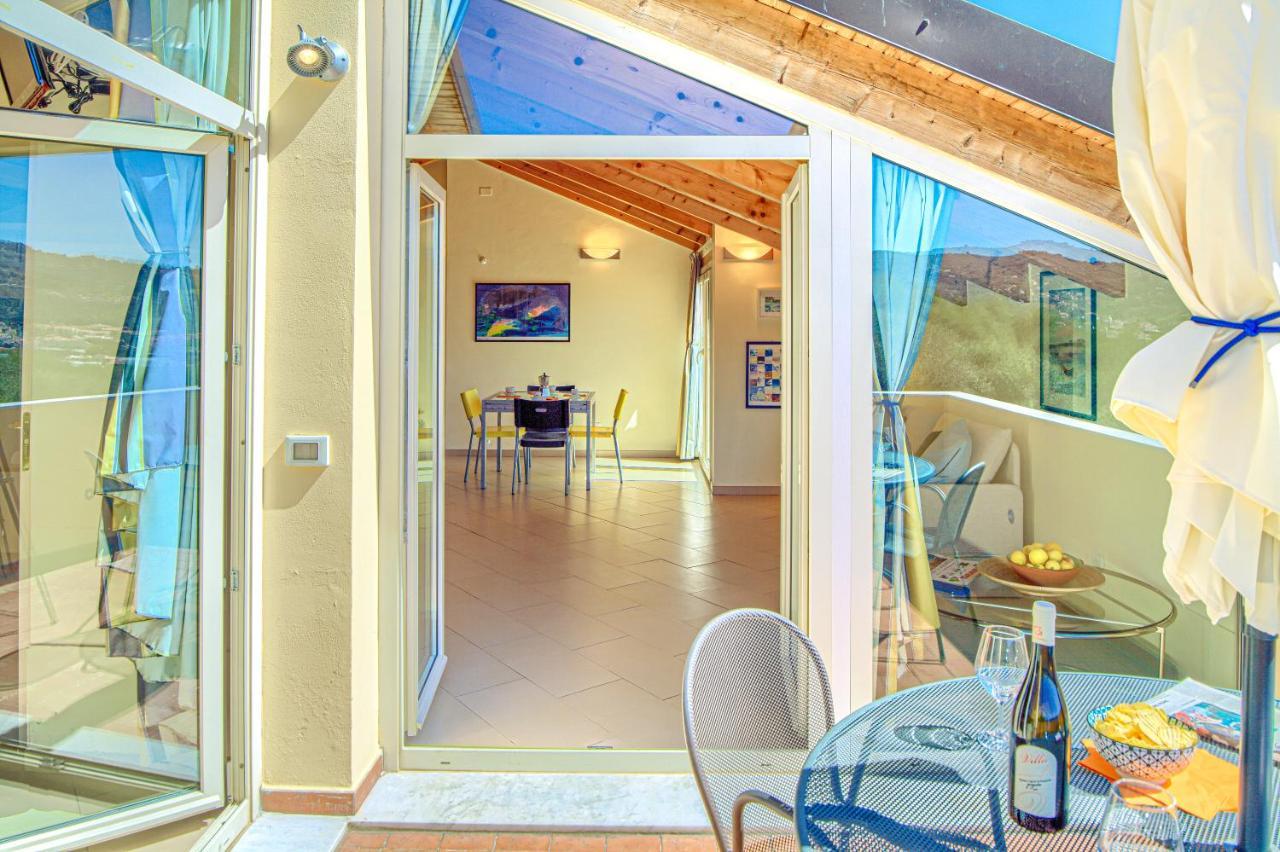 Appartamenti Villa Il Poggiolo Diano Marina Buitenkant foto