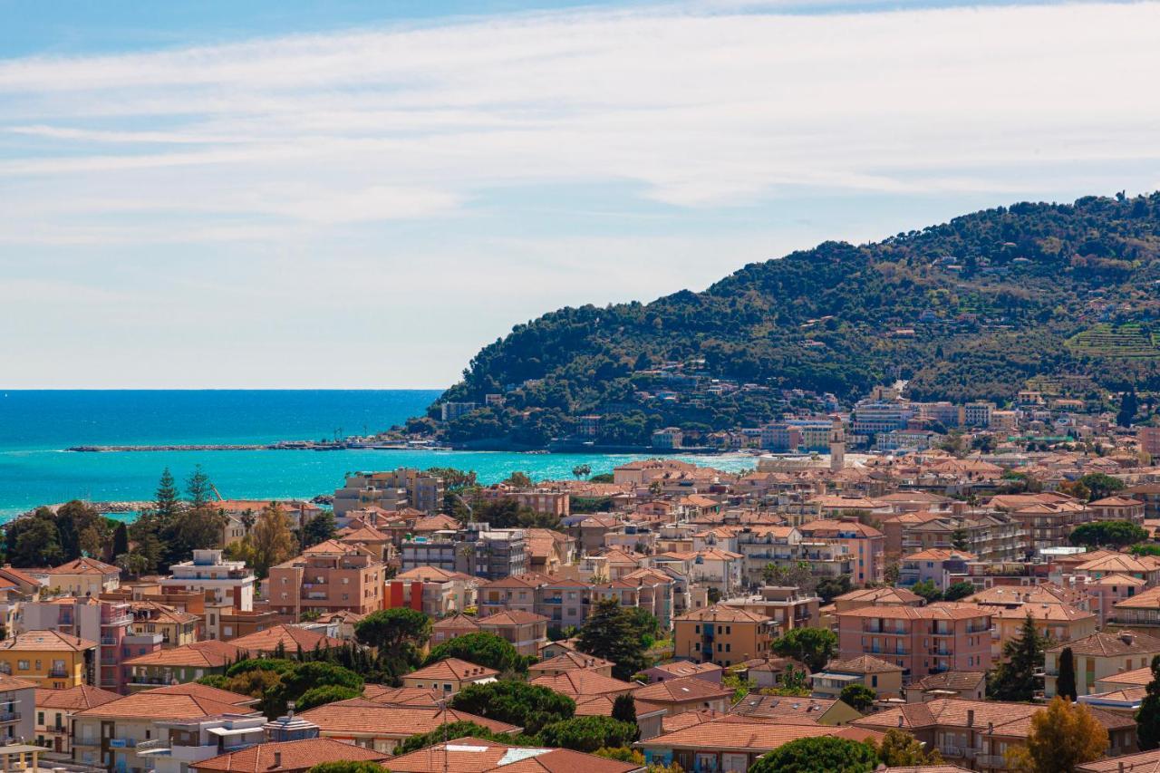 Appartamenti Villa Il Poggiolo Diano Marina Buitenkant foto