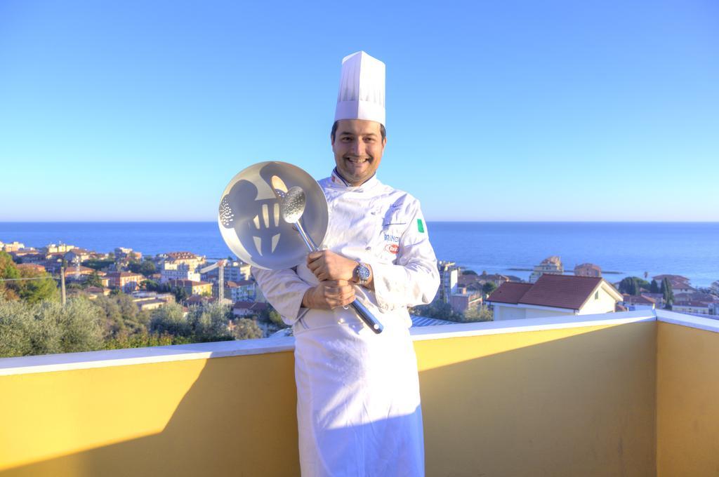 Appartamenti Villa Il Poggiolo Diano Marina Buitenkant foto