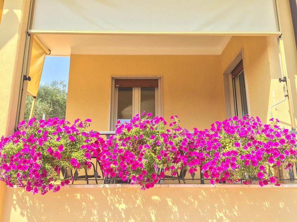Appartamenti Villa Il Poggiolo Diano Marina Buitenkant foto