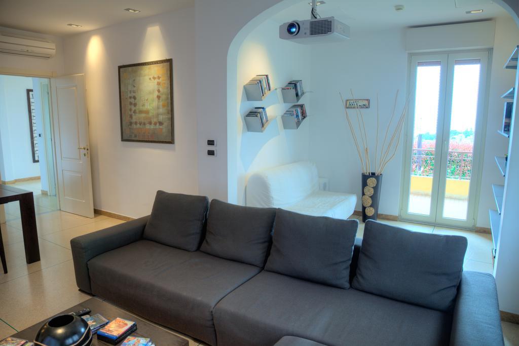 Appartamenti Villa Il Poggiolo Diano Marina Buitenkant foto