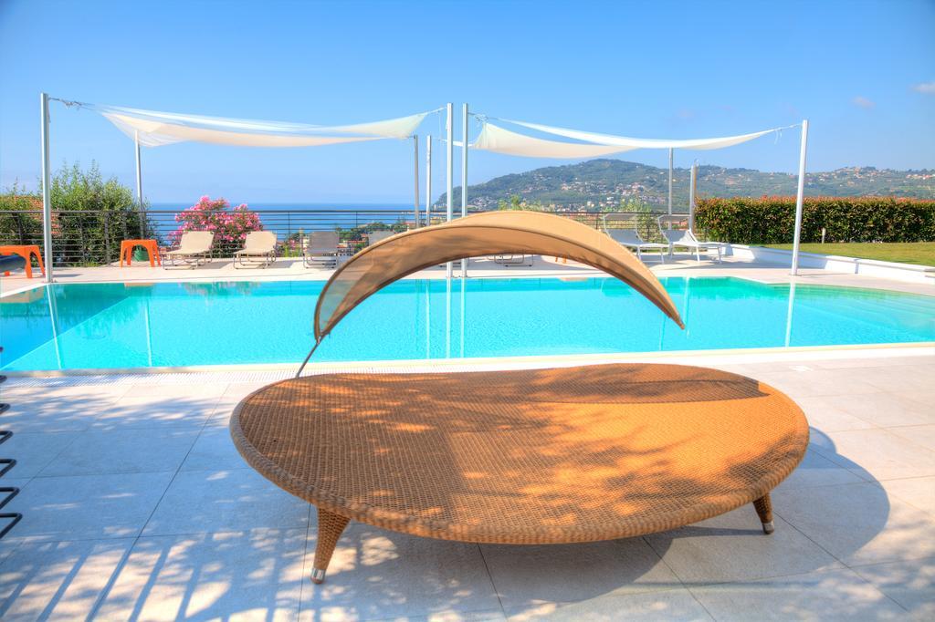 Appartamenti Villa Il Poggiolo Diano Marina Buitenkant foto