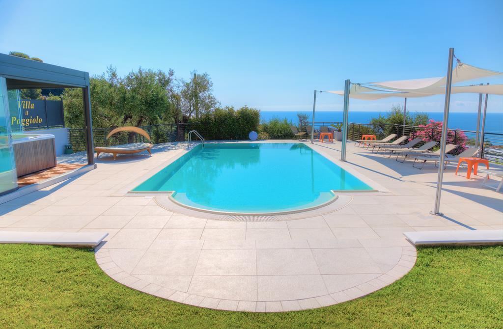 Appartamenti Villa Il Poggiolo Diano Marina Buitenkant foto