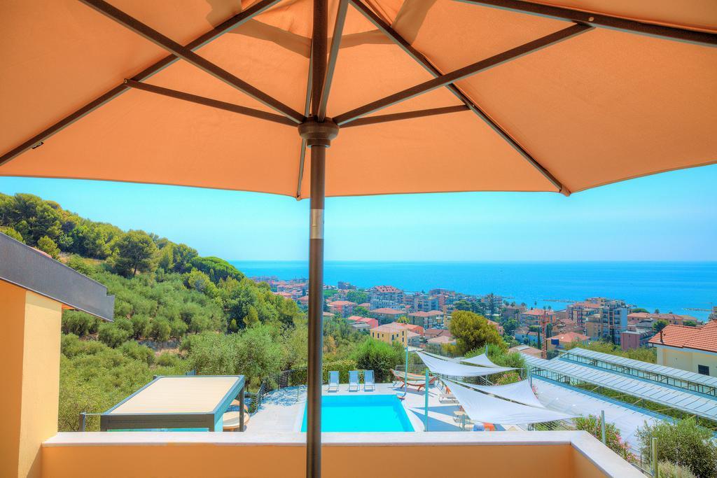 Appartamenti Villa Il Poggiolo Diano Marina Buitenkant foto